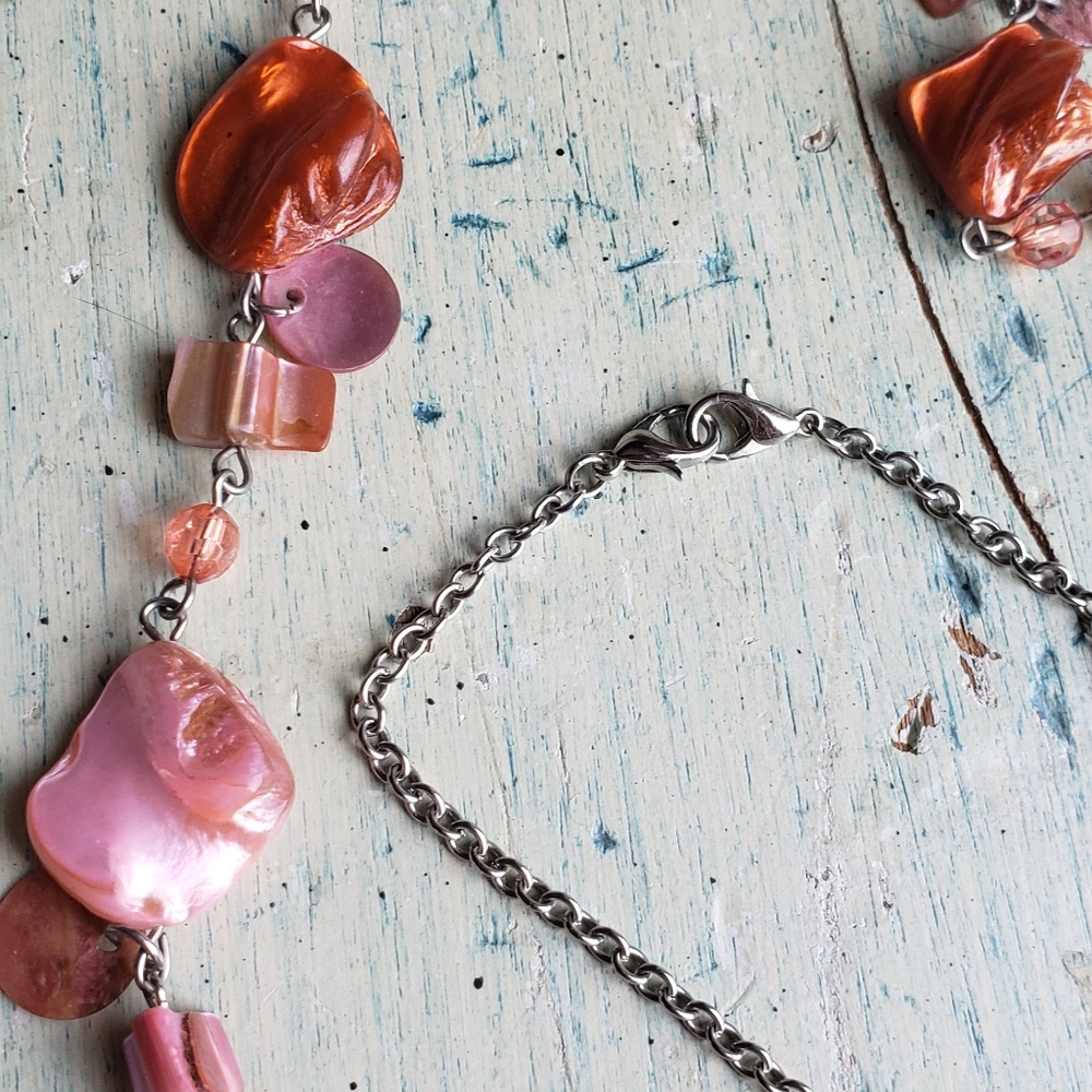 Shell necklaces - Picture 7 of 11